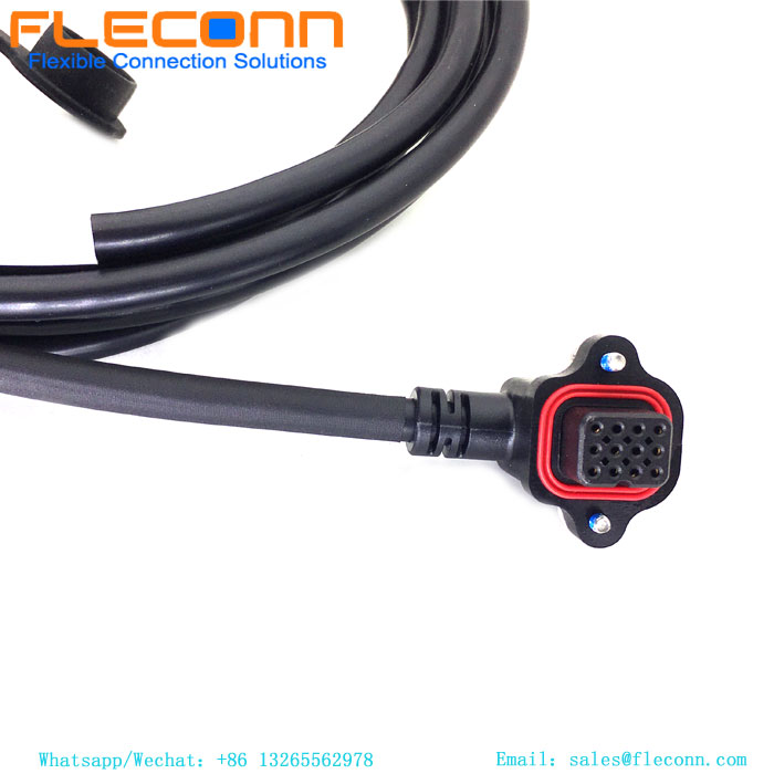 Connecteur M12 A code 5 pôles pour montage sur panneau arrière avec fil pour l'automatisation d'usine